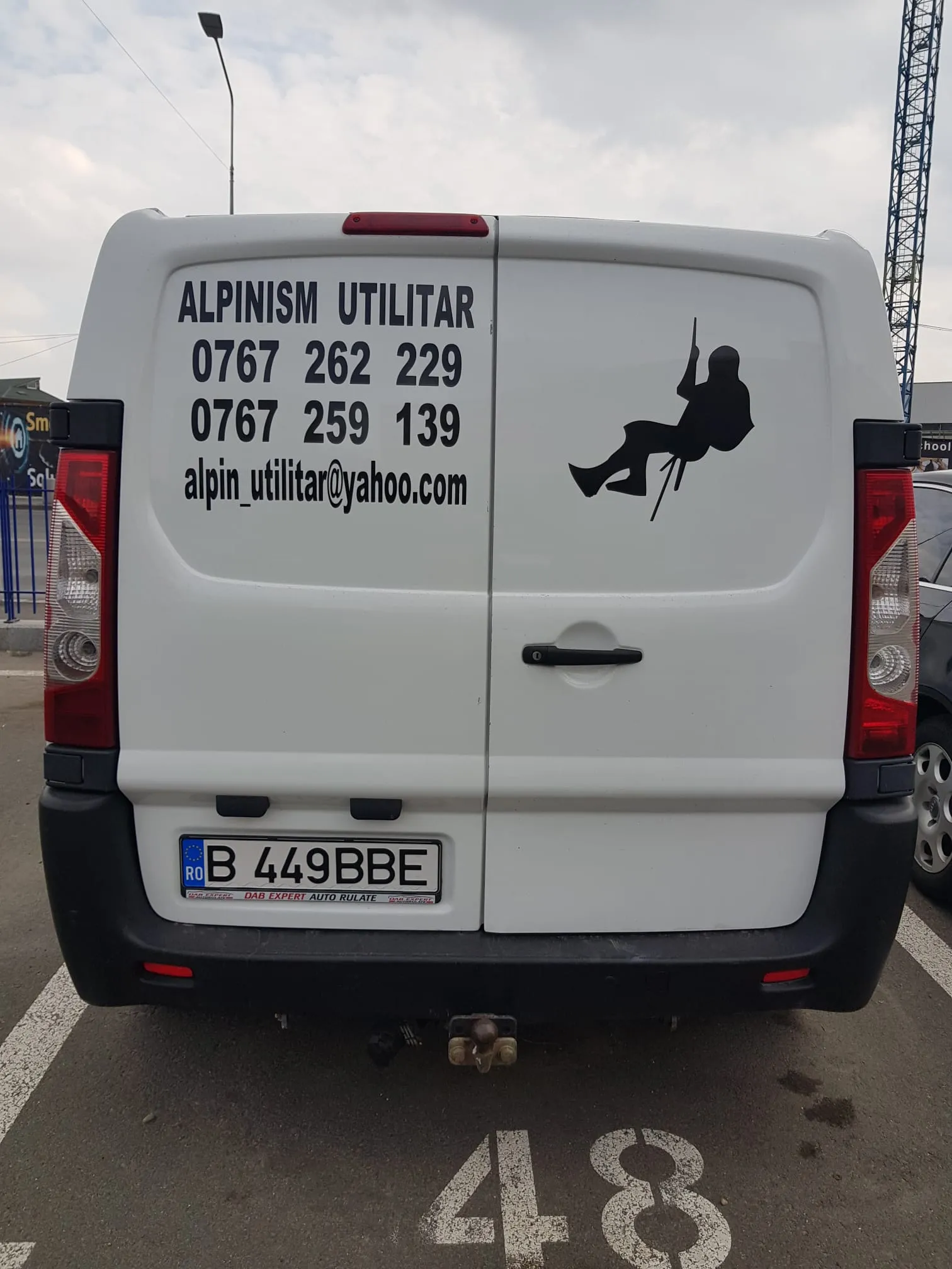 Alpinist utilitar profesionist in Bucuresti